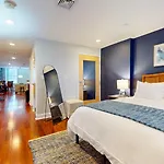 Apartment Roomy 1-bedroom - Faneuil Hall And Quincy Market *