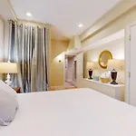 2 Bedroom Unit In The Heart Of Back Bay Apartment