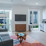 Luxury 1-Bed At The Vera Boston Landing Mbta