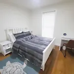 3-Bedroom Apt 9B2 20-Minuite To Downtown Boston