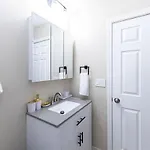 Cozy, Spacious Home Near Downtown Boston