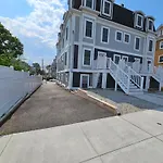 1-Bedroom Apt-9W1 20-Minuite To Downtown Boston