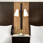 Hilton Back Bay 3*