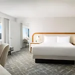 Hilton Back Bay 3*
