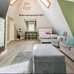 Large Studio Open Concept In Boston Zoo Franklin Park Near