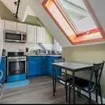 Large Studio Open Concept In Boston Zoo Franklin Park Near