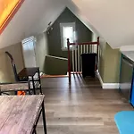 Large Open Concept In Zoo Franklin Park Near Apartment *