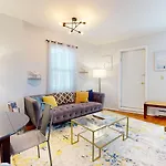 Modern,02 Mile To Northeastern, In Unit Laundry