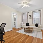 Luxe 1bd
