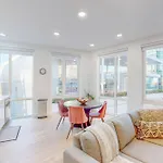 Luxury 2-Bed At The Vera Rooftop Deck, Near Mbta