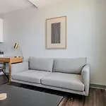 Blueground St Elizabeths Pool Nr Boston Common Bos-1189