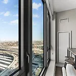 Beautiful Centrally Located 3 Bedroom Apartment Boston