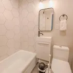 Light Filled Studio In Back Bay