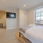 Back Bay Stylish Studio