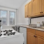 Luxe 1bd