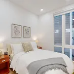 Luxury 2-Bed At The Vera Rooftop Deck, Near Mbta