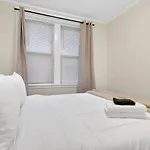 Luxe 1bd