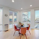 Luxury 2-bed At The Vera Rooftop Deck, Near Mbta Apartment *