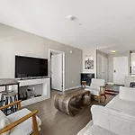 Beautiful Centrally Located 3 Bedroom * Boston