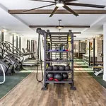 Seaport Fireplace Gym & Pool Access Boston