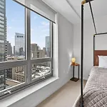 Apartment Luxury 2br 2ba Prime Downtown *