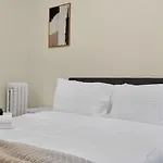 Luxe 1bd Apartment *