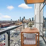 Modern 2br Prime Downtown Location Apartment Boston