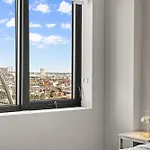 Beautiful Centrally Located 3 Bedroom * Boston