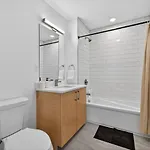 Apartment Luxe 3bd Allston *
