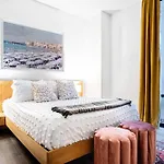 South End Fireplace Gym & Pool Access * Boston