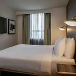 Courtyard By Marriott Boston Downtown