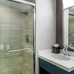 Courtyard By Marriott Downtown Boston