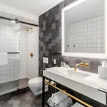 Hotel Cambria Downtown - Seaport 4*