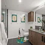 Family Suite In Boston With Pool Gym & Balcony - Perfect Stay