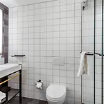 Cambria Downtown - Seaport Hotel Boston