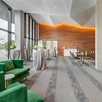 Cambria Downtown - Seaport Hotel 4*