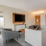 Cambria Downtown - Seaport Hotel