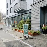 Kendall Square Studio W Gym Wd Rooftop Bos-918