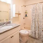 2 Bedroom Unit W Elevator & In-unit Laundry Boston