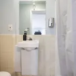 Centrally Located Stay In Boston\'S Bay