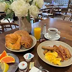 The Eliot Hotel 5*