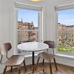 Aparthotel 304 Newbury Street By Thatch 4*
