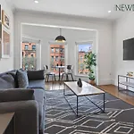 304 Newbury Street By Thatch 4* Boston