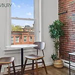 304 Newbury Street By Thatch