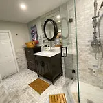 Renovated Studio, Near Hospitals, Mbta Boston