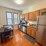 2 Bed, In Unit Laundry, Boston College, Balcony