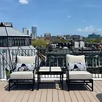 Clarendon Square 4* Boston