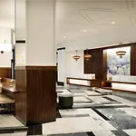 Hilton Back Bay 3*