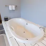 Spacious 5Br Boston Home Near Fenway Parking