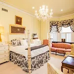 Back Bay Efficiency Unit, Pvt Bath, Kitchenette